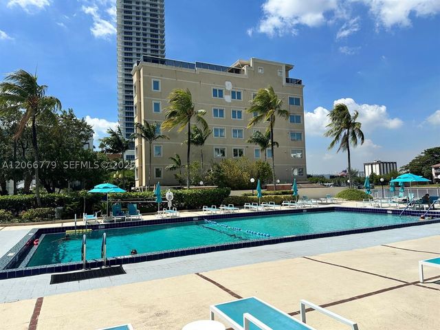 3800 S Ocean Dr 1516, Hollywood, FL 33019