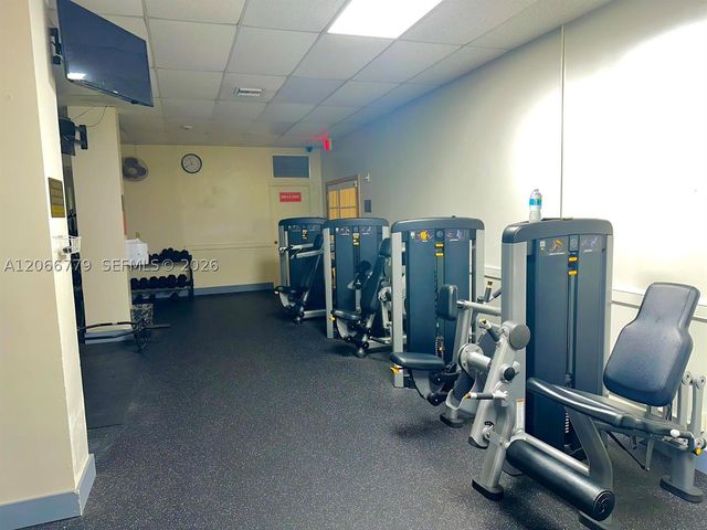 3800 S Ocean Dr 1516, Hollywood, FL 33019