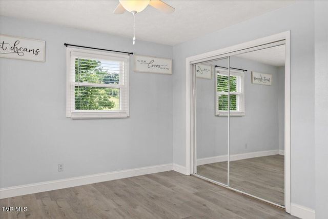913 Ithaca Street, Mount Carmel, TN 37645