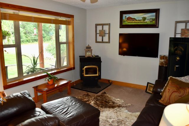 1610 Plum Street, Grasston, MN 55030