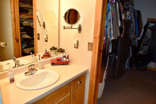 1610 Plum Street, Grasston, MN 55030