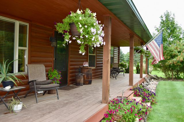 1610 Plum Street, Grasston, MN 55030