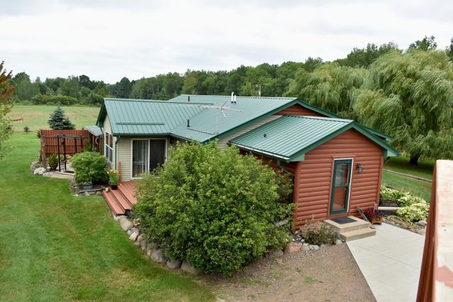 1610 Plum Street, Grasston, MN 55030