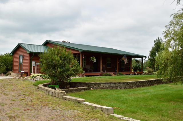 1610 Plum Street, Grasston, MN 55030