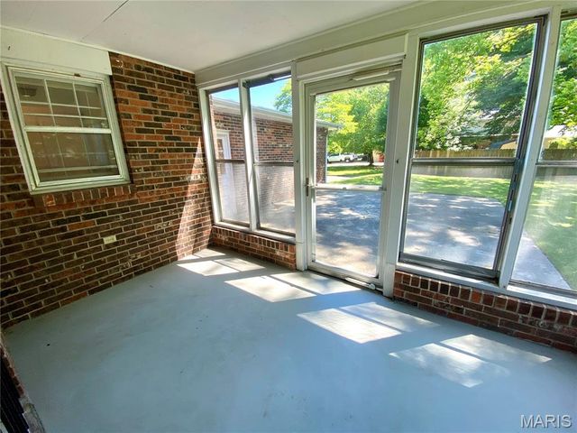 303 Kramer Drive, Sikeston, MO 63801