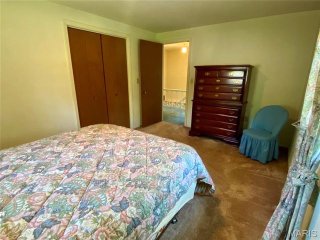 303 Kramer Drive, Sikeston, MO 63801
