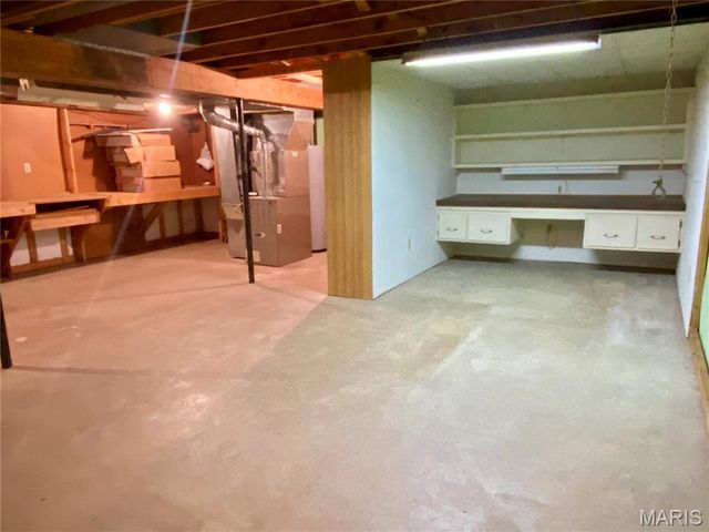 303 Kramer Drive, Sikeston, MO 63801