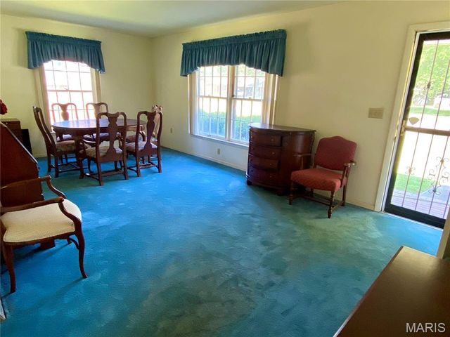 303 Kramer Drive, Sikeston, MO 63801