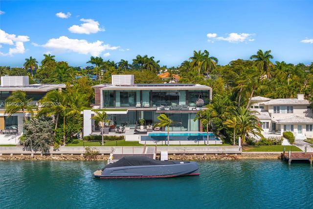 310 S Hibiscus Dr, Miami Beach, FL 33139