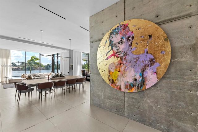 310 S Hibiscus Dr, Miami Beach, FL 33139