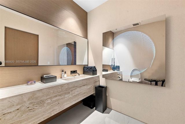 310 S Hibiscus Dr, Miami Beach, FL 33139