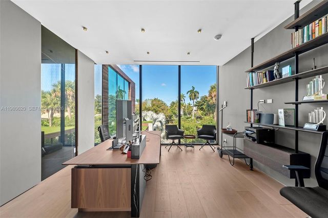 310 S Hibiscus Dr, Miami Beach, FL 33139