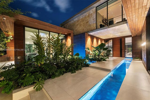 310 S Hibiscus Dr, Miami Beach, FL 33139