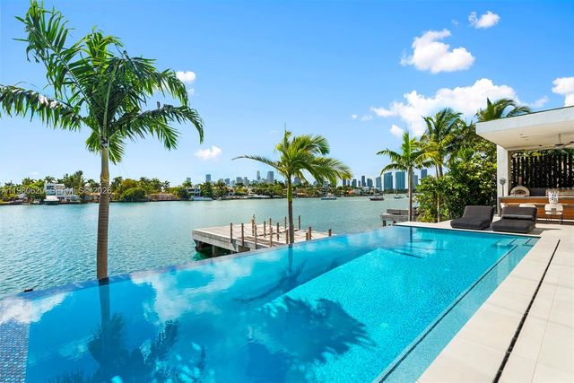 310 S Hibiscus Dr, Miami Beach, FL 33139