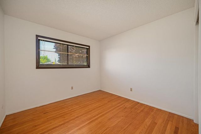 3721 Thornhill Dr, Sacramento, CA 95826