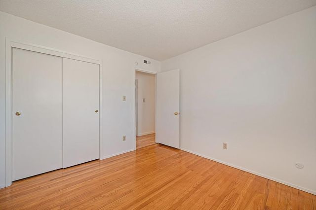 3721 Thornhill Dr, Sacramento, CA 95826