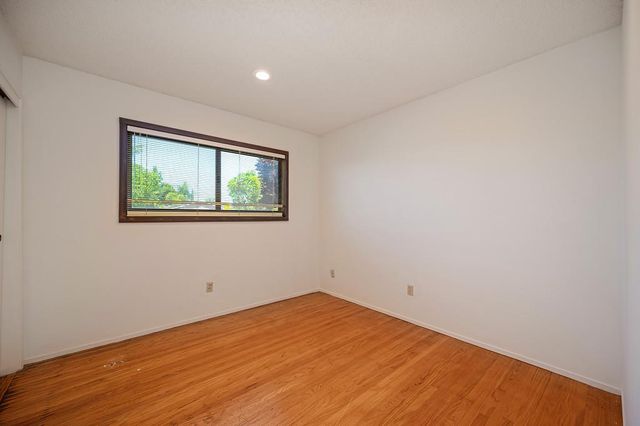 3721 Thornhill Dr, Sacramento, CA 95826