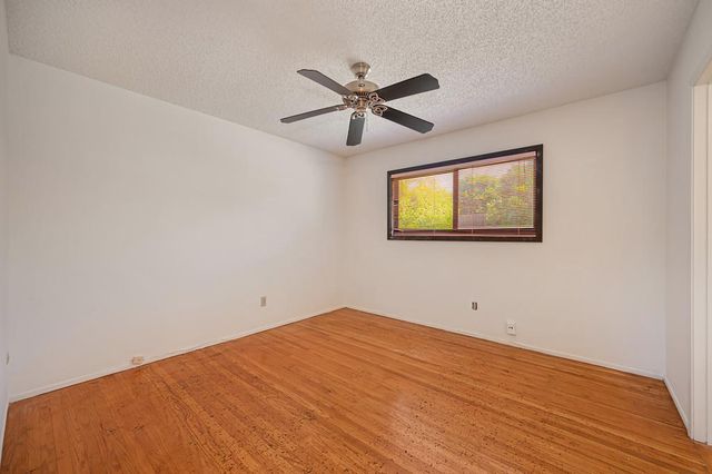 3721 Thornhill Dr, Sacramento, CA 95826