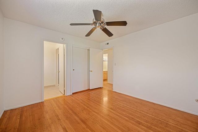 3721 Thornhill Dr, Sacramento, CA 95826