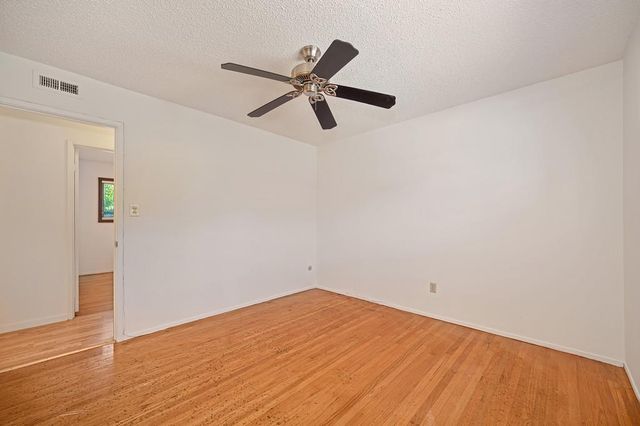 3721 Thornhill Dr, Sacramento, CA 95826