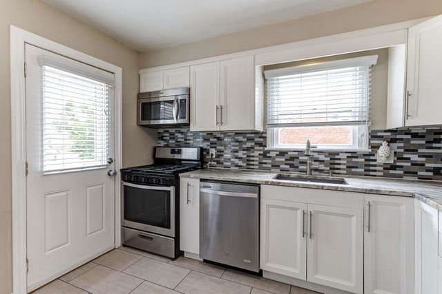 1592 St Anthony Circle, Fort Wright, KY 41011