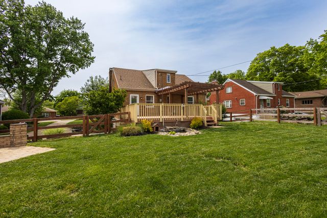 1592 St Anthony Circle, Fort Wright, KY 41011