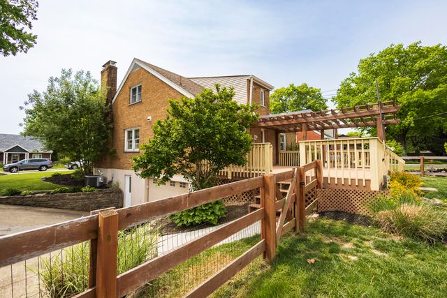1592 St Anthony Circle, Fort Wright, KY 41011