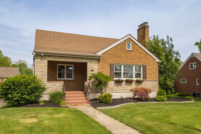 1592 St Anthony Circle, Fort Wright, KY 41011