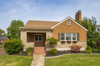 1592 St Anthony Circle, Fort Wright, KY 41011