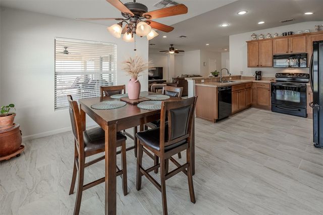 5561 SW 40 STREET, Ocala, FL 34474