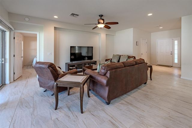 5561 SW 40 STREET, Ocala, FL 34474