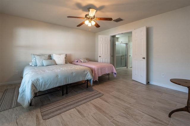 5561 SW 40 STREET, Ocala, FL 34474