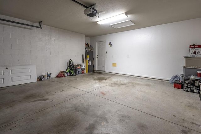 5561 SW 40 STREET, Ocala, FL 34474