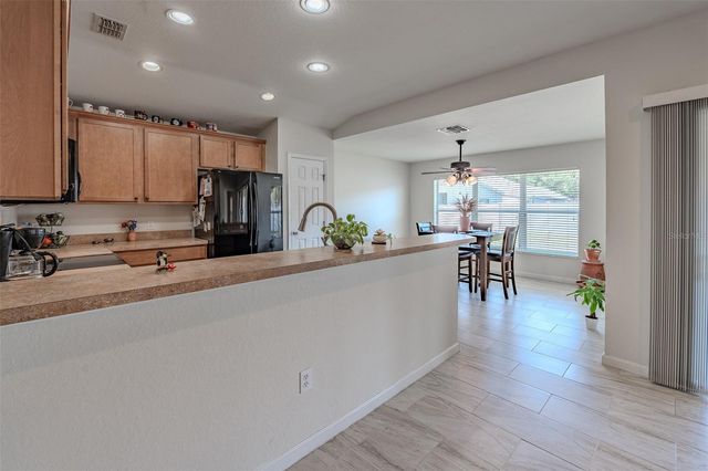 5561 SW 40 STREET, Ocala, FL 34474