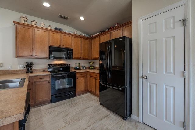 5561 SW 40 STREET, Ocala, FL 34474