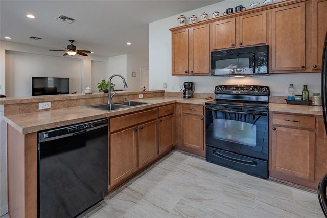 5561 SW 40 STREET, Ocala, FL 34474