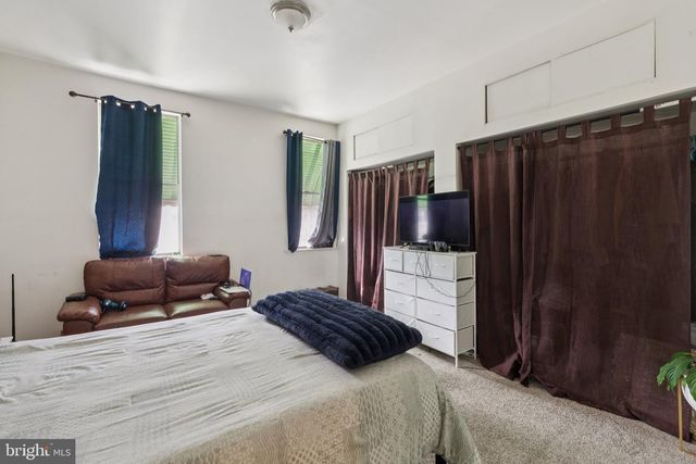 2221 S 17TH ST, Philadelphia, PA 19145