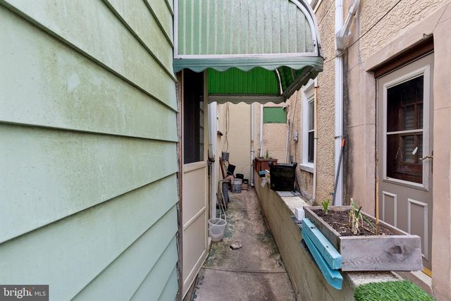 2221 S 17TH ST, Philadelphia, PA 19145