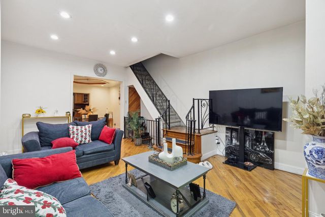 2221 S 17TH ST, Philadelphia, PA 19145