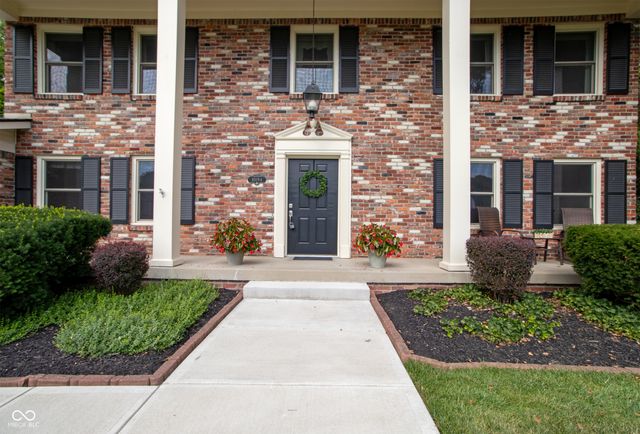 10194 Briar Creek Lane, Carmel, IN 46033