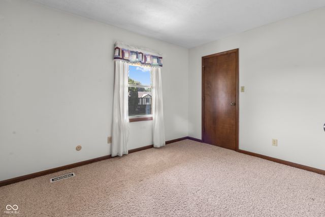 10194 Briar Creek Lane, Carmel, IN 46033