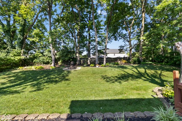 10194 Briar Creek Lane, Carmel, IN 46033