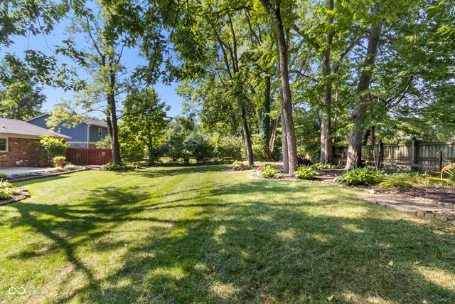 10194 Briar Creek Lane, Carmel, IN 46033