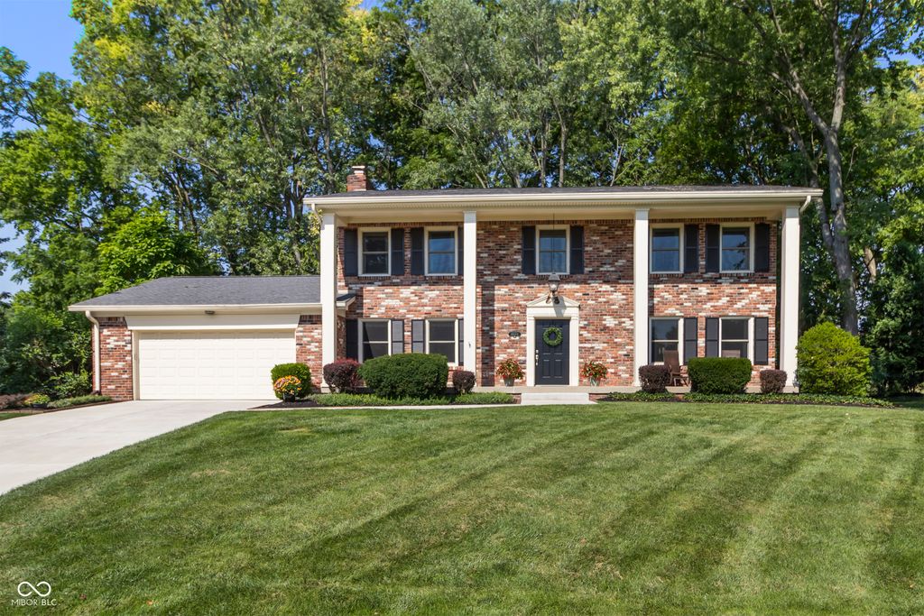 10194 Briar Creek Lane, Carmel, IN 46033