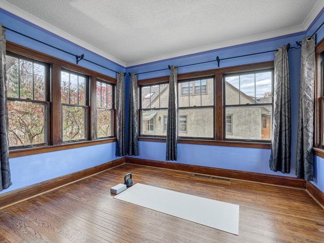 4011 18th Avenue S, Minneapolis, MN 55407