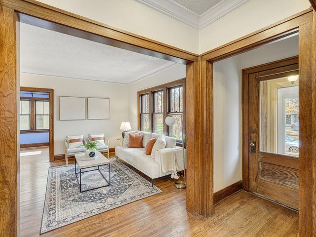 4011 18th Avenue S, Minneapolis, MN 55407