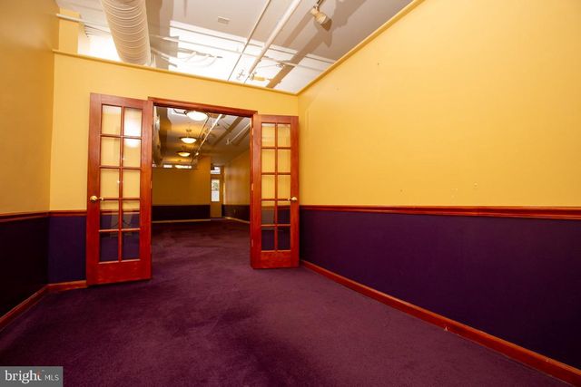 220 N CHURCH ST, Philadelphia, PA 19106