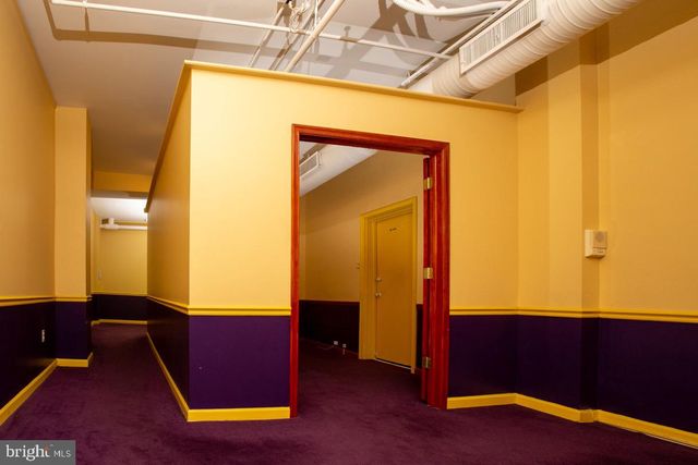 220 N CHURCH ST, Philadelphia, PA 19106