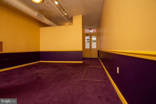 220 N CHURCH ST, Philadelphia, PA 19106