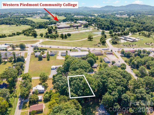 202 Wilson Drive, Morganton, NC 28655